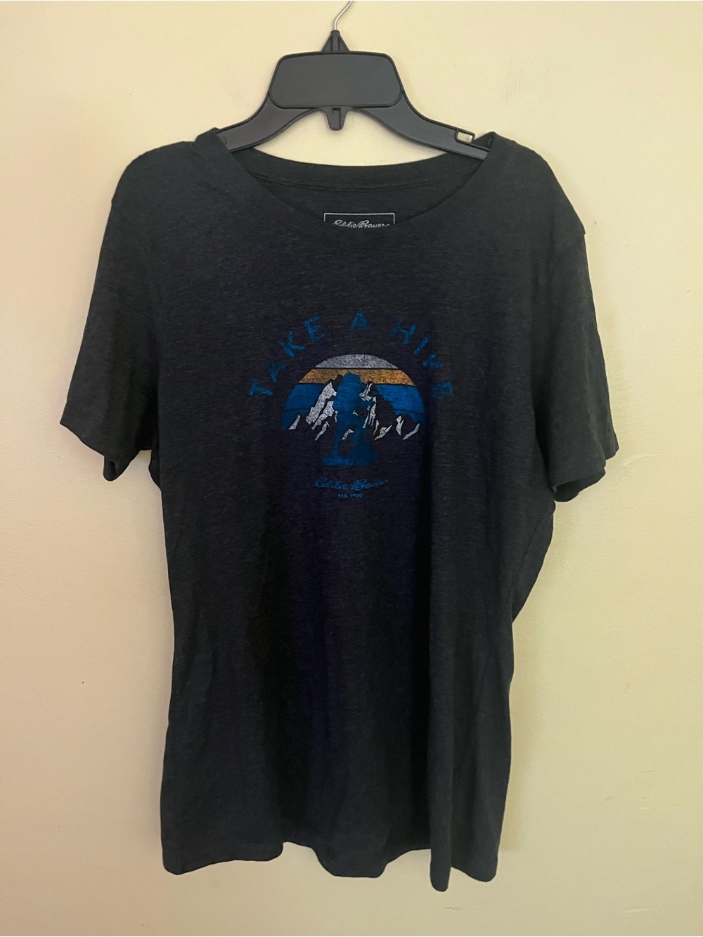 Eddie Bauer Black Short-Sleeve Graphic Tee “Take a Hike” XL